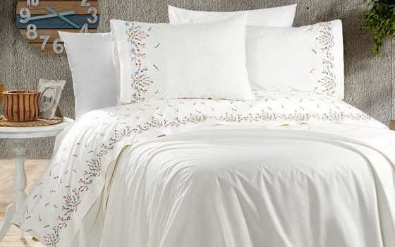 Armada Embroidered Quilt Cover Set Without Filling 6 PCS - King White