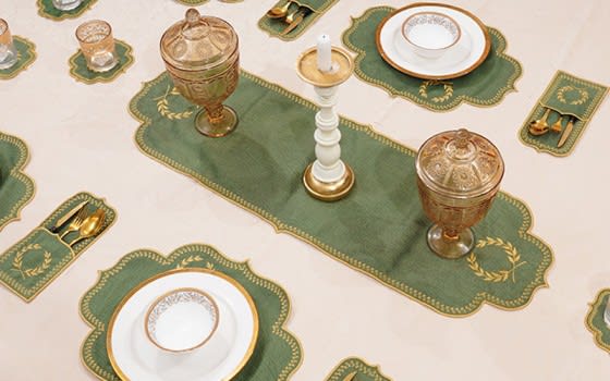 طقم مفرش طاولة جلد تركي من أرمادا 19 قطعة - أخضر وذهبي