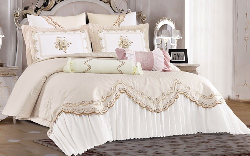 Kylie Wedding Bedspread Set 8 PCS King L.Beige