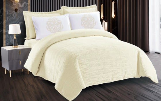 Zeena Velvet Comforter Bedding Set 4 PCS - Single Cream