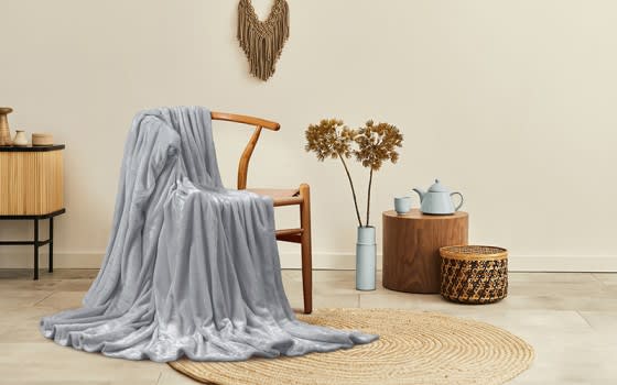 Al Saad home Flannel Blanket 1 PC - King Grey