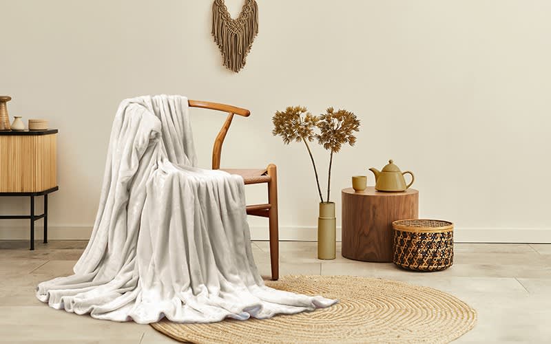 Al Saad home Flannel Blanket 1 PC - Single Cream
