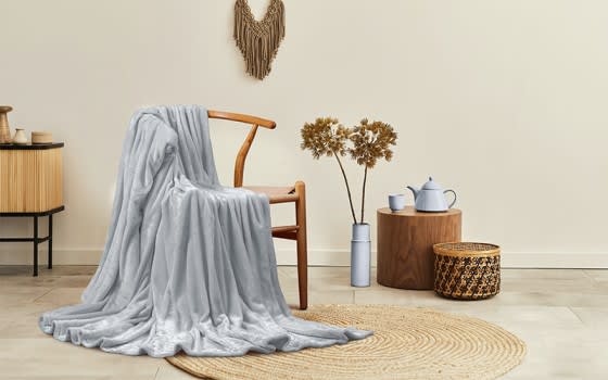 Al Saad home Flannel Blanket 1 PC - Single Silver