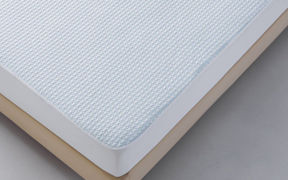 Highcrest Waterproof Cooling Mattress Protector ( 200 X 200 ) cm - White