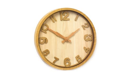 ساعة حائط كوارتز بلاستيكية صامتة - خشبي