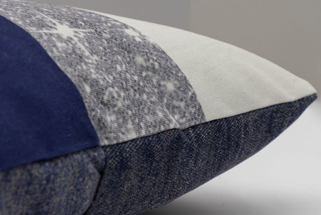 كيس كوشن للديكور من أرمادا  - ( 45 × 45 ) أزرق و رمادي و أبيض
