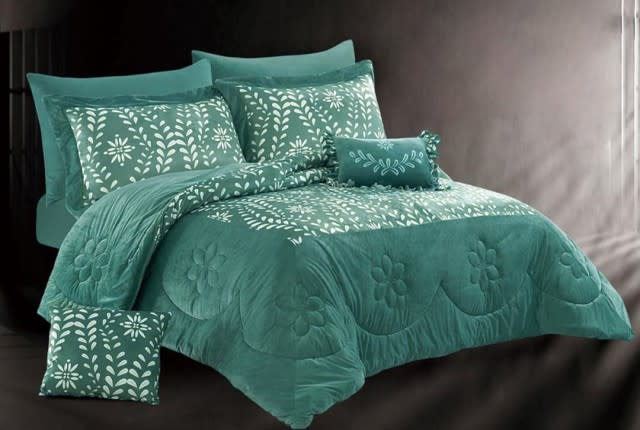 Emery Velvet Comforter Set 8 PCS - King Green