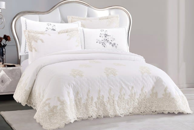 Luxurious VEGAS BedSpread Set 6 PCS - King White