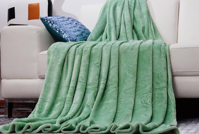 Valentini Flannel Blanket - Single Green