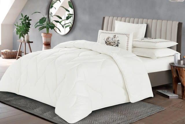 New Tiffany Stripe Cotton Comforter Set 6 PCS ــ King Cream