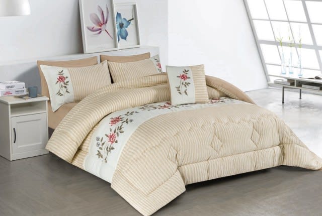 Valentini Embroidered Duvet Cover Set Without Filling 7 PCS - King Beige