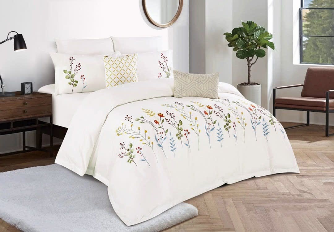 Crown Embroidered Cotton Quilt Cover Set Without Filling 8 PCS - King White