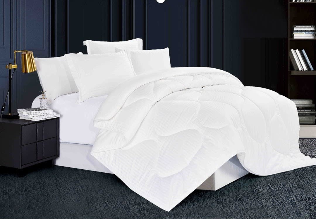 Relax Stripe Hotel Comforter Set 4 PCS - Single White