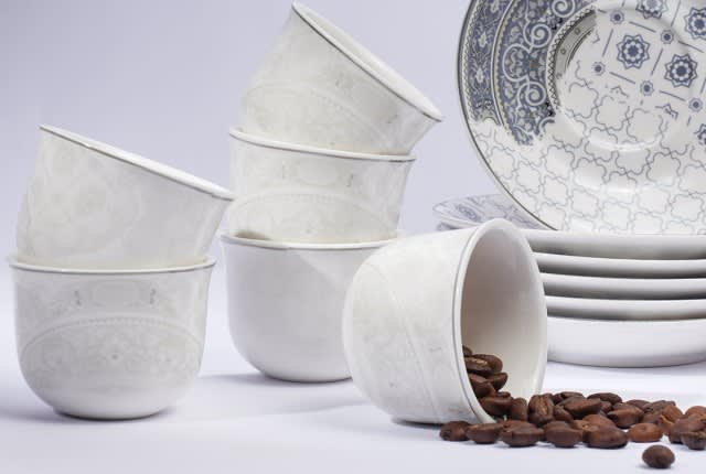 طقم ضيافة قهوة عربية و شاي 18 قطعة - أبيض و رمادي