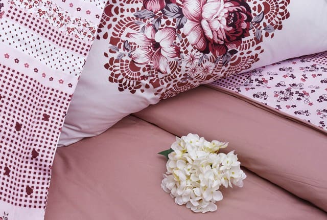 Feather Land Cotton Duvet Cover Set Without Filling 6 PCS - King Pink