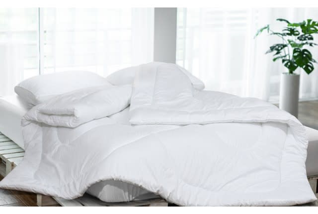 Armada Stripe Hotel Comforter 1 PC - King White