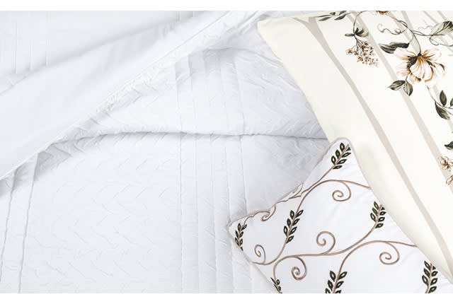 Alana Comforter Set 7 PCS - Queen Off White