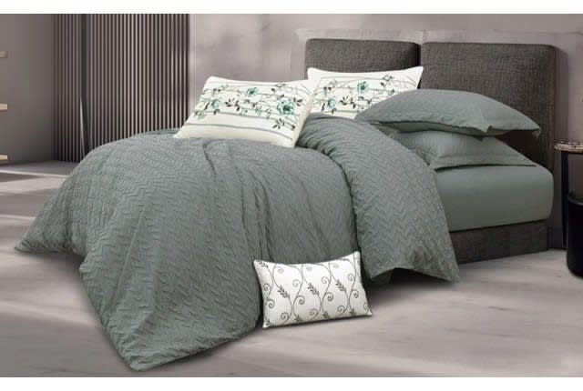 Alana Quilt Cover Set Without Filling 7 Pcs - King Green
