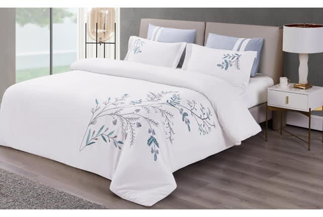 Casa Embroidered Quilt Cover Set Without Filling 6 PCS - King White